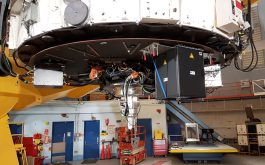 2018/03 - The SPIRou Cassegrain unit and control electronics installed at the Cassegrain focus of the 3.6m CFH Telescope (© S. Baratchart – OMP/IRAP)