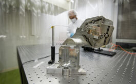 2017/10 - Testing the pupil slicer on the IRAP / OMP test bench (© S. Chastanet – CNRS/OMP)