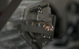 2017/10 - The collimator re-image the beam coming from the slicing mirror to the stack mirror (©S.Chastanet – CNRS/OMP)