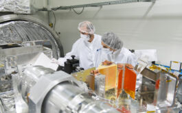 2017/12 - Last optical checks before disassembly (©S.Chastanet - CNRS/OMP)