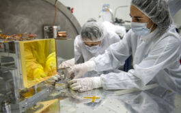 2017/12 - Last positioning verifications before disassembly (©S.Chastanet - CNRS/OMP)