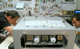 2016/06 - Assembly and integration of the light source module of the calibration unit (©Z.Challita - IRAP/OMP)