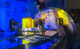 2018/02 - Overview of the SPIRou optical bench prior to the installation of the dioptric camera with the ESPaDOnS spectrograph in the background #2 (© S. Chastanet - CNRS/OMP)