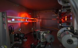 2018/02 - Testing the hollow cathod lamps of the SPIRou Calibration unit (© S. Chastanet - CNRS/OMP)
