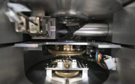 2018/02 - Inner view of the upper Cassegrain unit (© S. Chastanet - CNRS/OMP)