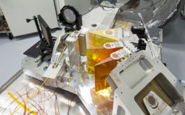 2016/12 - Overview of the SPIRou spectrograph in the alignment phase, within the P2IS clean room at IRAP/OMP (©S.Chastanet – CNRS/OMP)