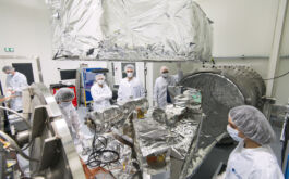 2017/11 - Opening the SPIRou spectrograph to improve the multi-layer insulation and the thermal stability between cycle #3 and cycle #4 (©S.Chastanet – CNRS/OMP)