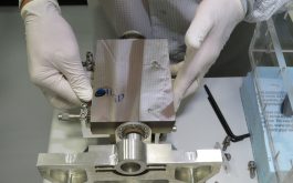 2016/11 - The folding mirror integrated on its mount. Several micrometric devices are used to set the mirror in its nominal position (©Z.Challita – IRAP/OMP)