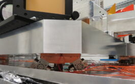 2016/10 - View of the exapods under the optical bench (©Z.Challita - IRAP/OMP)