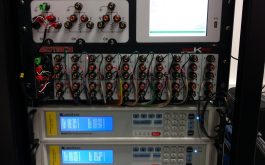 2016/10 - The control command cabinet including the LakeShore controlers of the temperature sensors (©L.Saddlemyer - NRC-H)