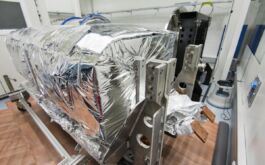 2016/09 - The optical bench covered with multi layer insulation (©SChastanet-CNRS/OMP)